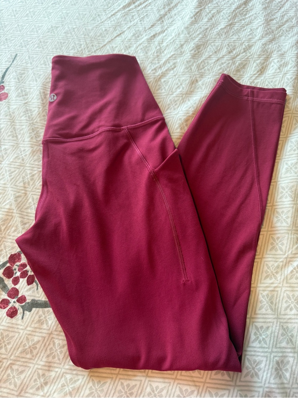 lululemon - align with pockets 25 inch inseam- 6 size pomegranate Leggings - EUC